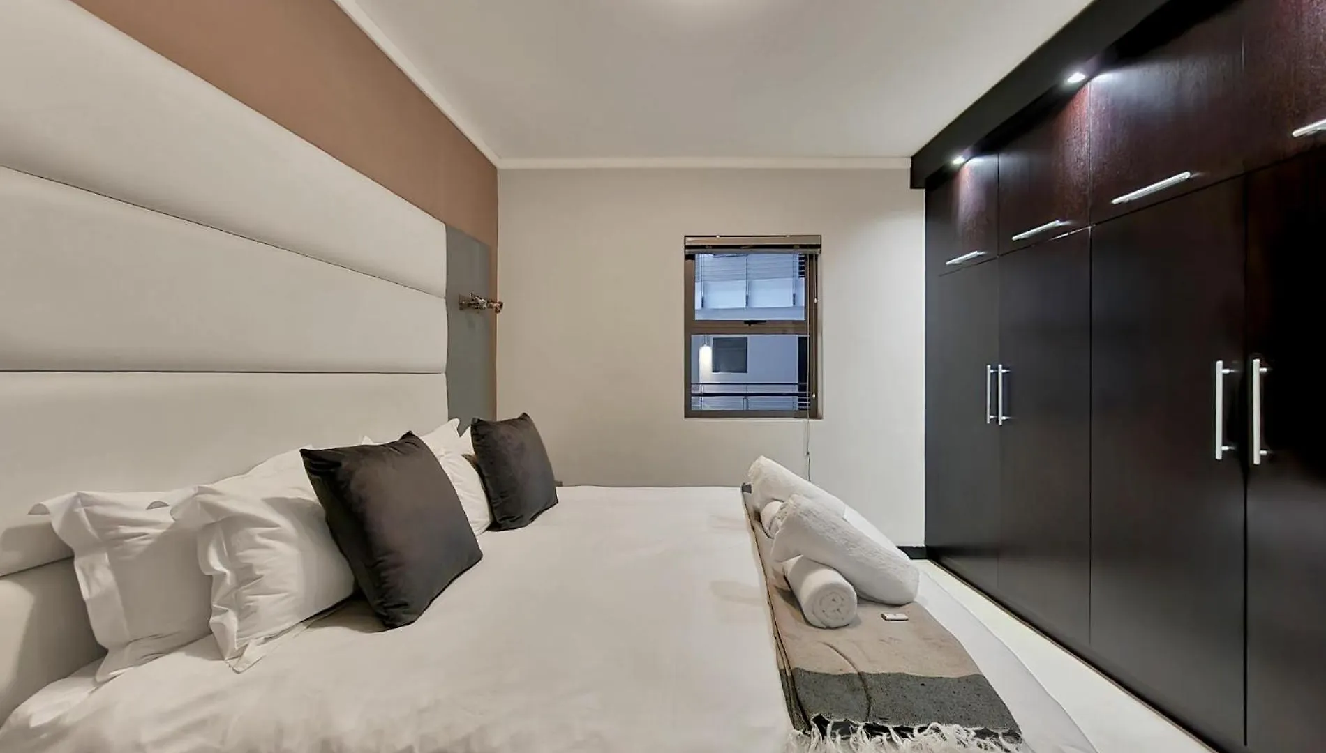 Central Cape Town Stay At The Icon Güney Afrika