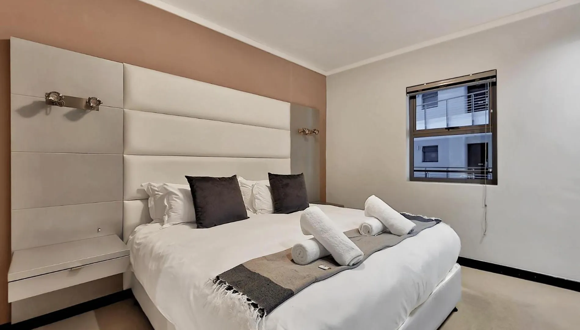 Apartment Central Cape Town Stay At The Icon